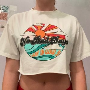 graphic cropped t shirt